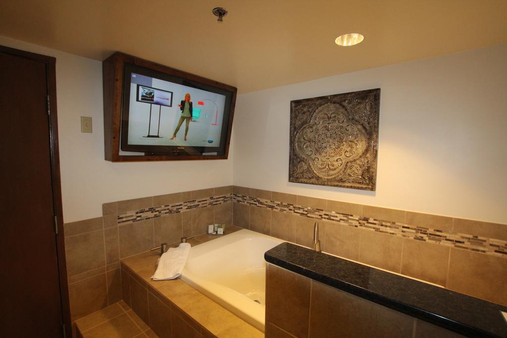 Grand Z Hotel Casino By Red Lion Hotels (Adults Only) Central City Exteriör bild