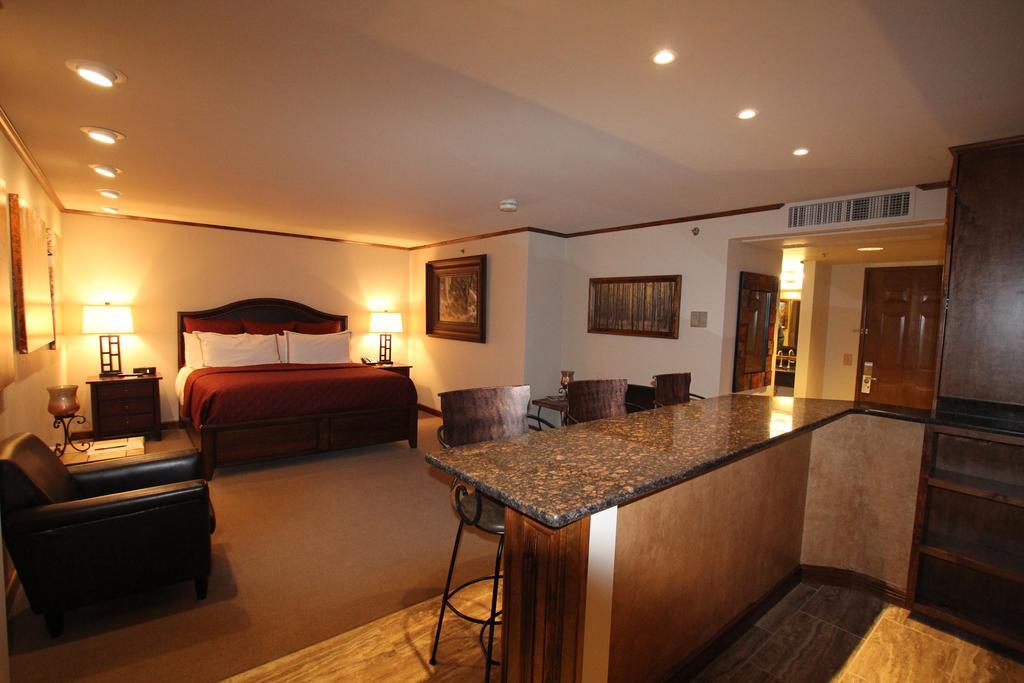 Grand Z Hotel Casino By Red Lion Hotels (Adults Only) Central City Exteriör bild